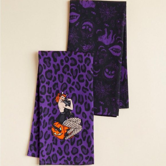 ❤️NWT VINTAGE TORRID HALLOWEEN DECOR KITCHEN TEA TOWEL DUO SEXY PINUP DECORATION - Picture 6 of 9
